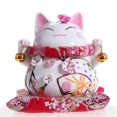 maneki neko feng shui|maneki neko cat statue.